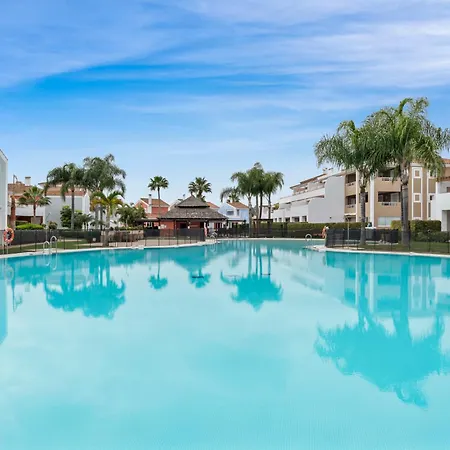 Cortijo Del Mar 2-bed With Pool & Garden 아파트 *