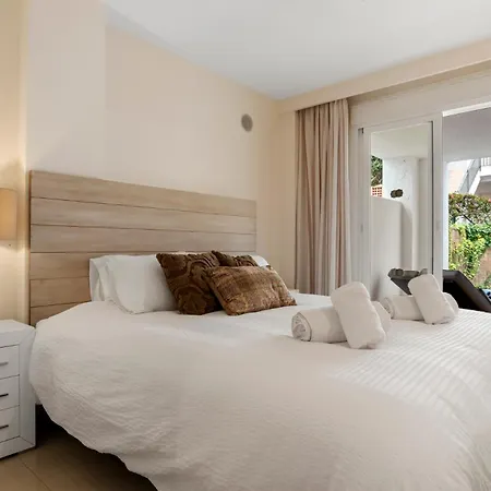 Cortijo Del Mar 2-bed With Pool & Garden 아파트