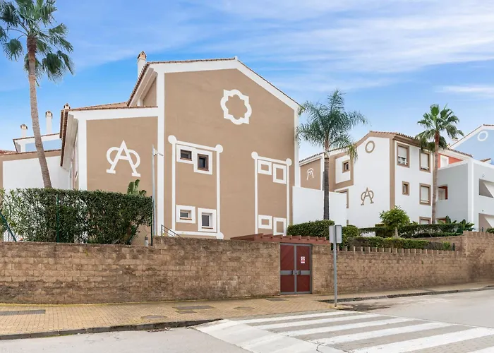 Cortijo Del Mar 2 Bed Sleeps Up To 5 * Εστεπόνα