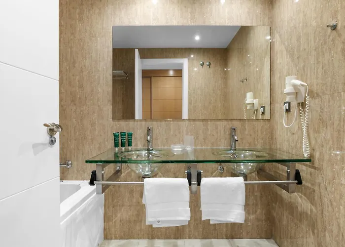 Cortijo Del Mar 2 Bed Sleeps Up To 5 * Εστεπόνα