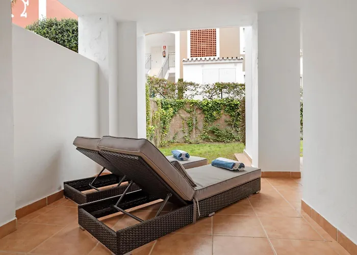 Cortijo Del Mar 2 Bed Sleeps Up To 5 Appartement Estepona