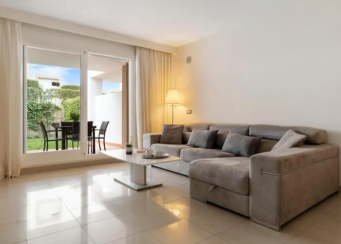 Cortijo Del Mar 2 Bed Sleeps Up To 5 Estepona