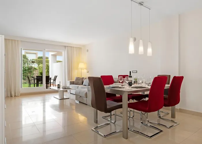 Cortijo Del Mar 2 Bed Sleeps Up To 5